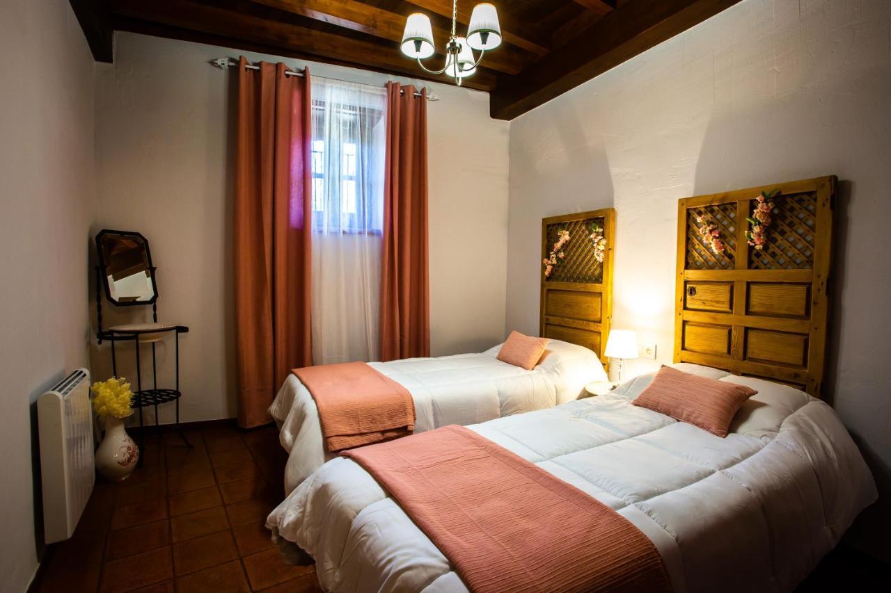 Apartamentos Puente De La Juderia Hervás Eksteriør billede